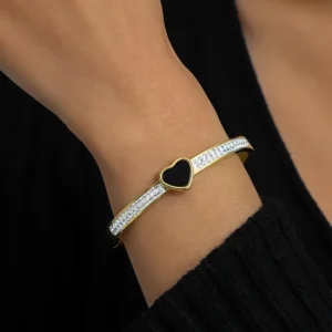 Elegant Heart Zircon 18K Gold Plated Bangle